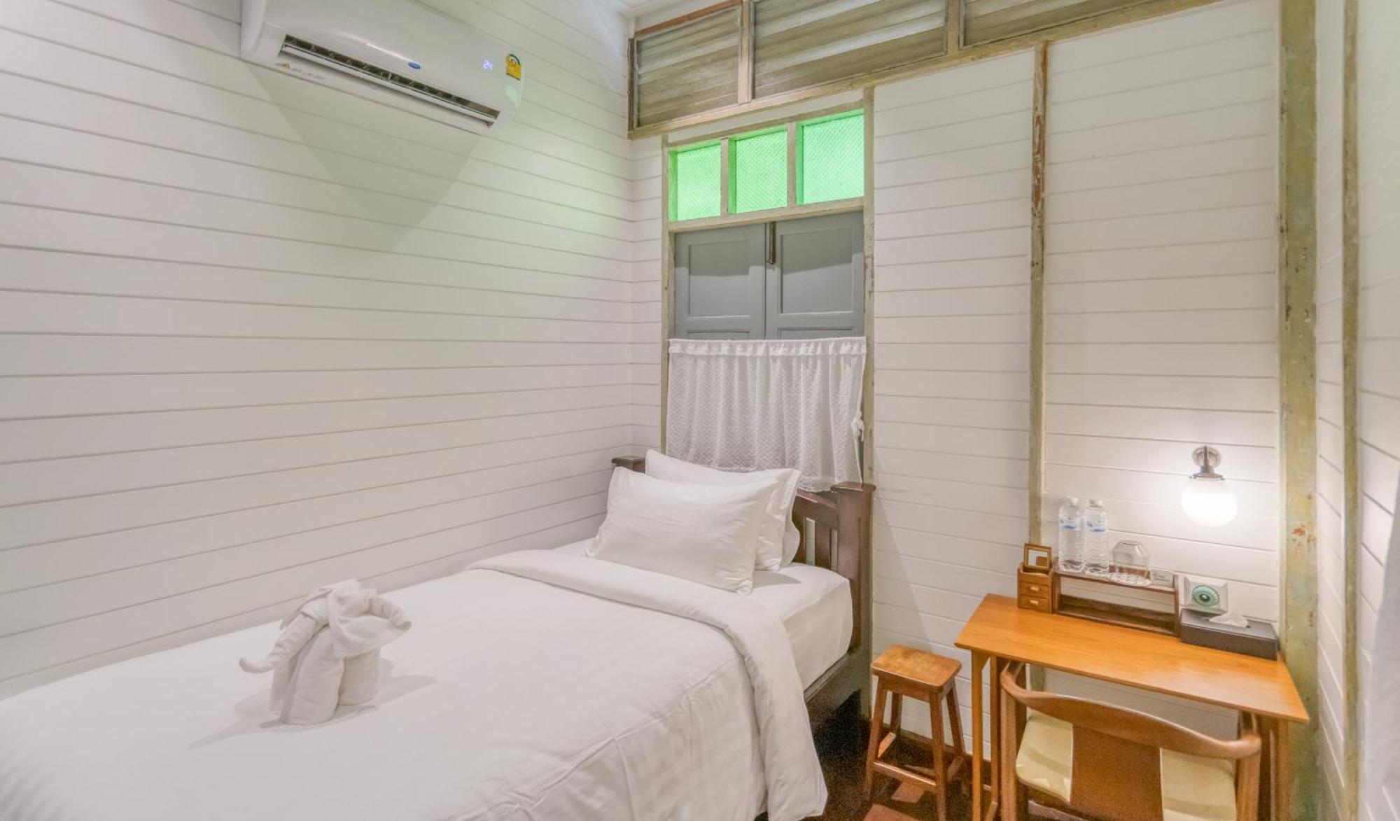 Bed and Breakfast Priya Boutique House Bangkok Pokój zdjęcie