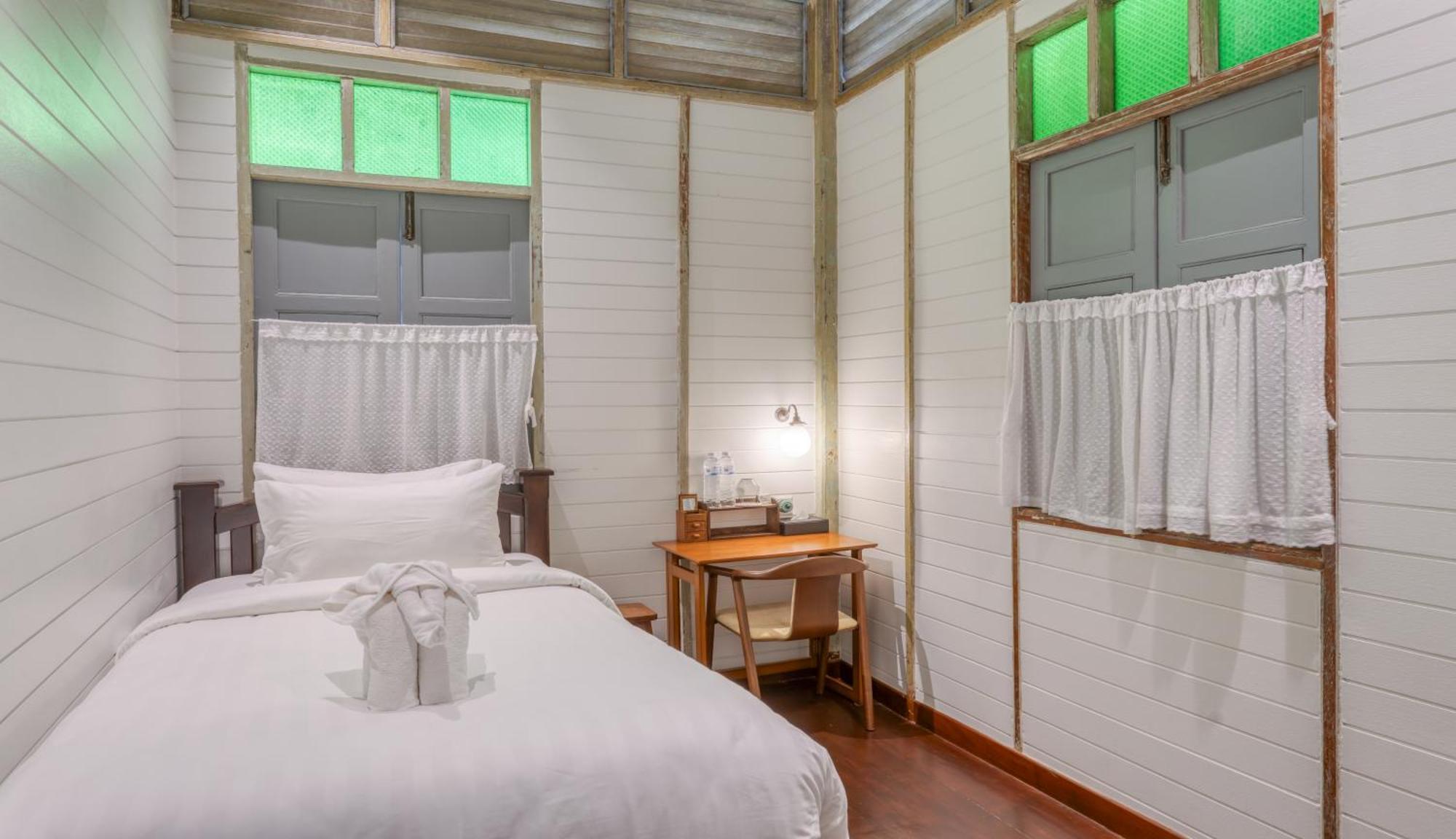 Bed and Breakfast Priya Boutique House Bangkok Zewnętrze zdjęcie